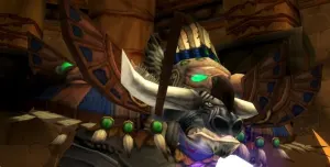 Vengeful Gladiator's Dragonhide Spaulders — screenshot 1