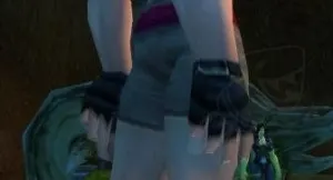 Battleworn Leather Gloves — screenshot 1